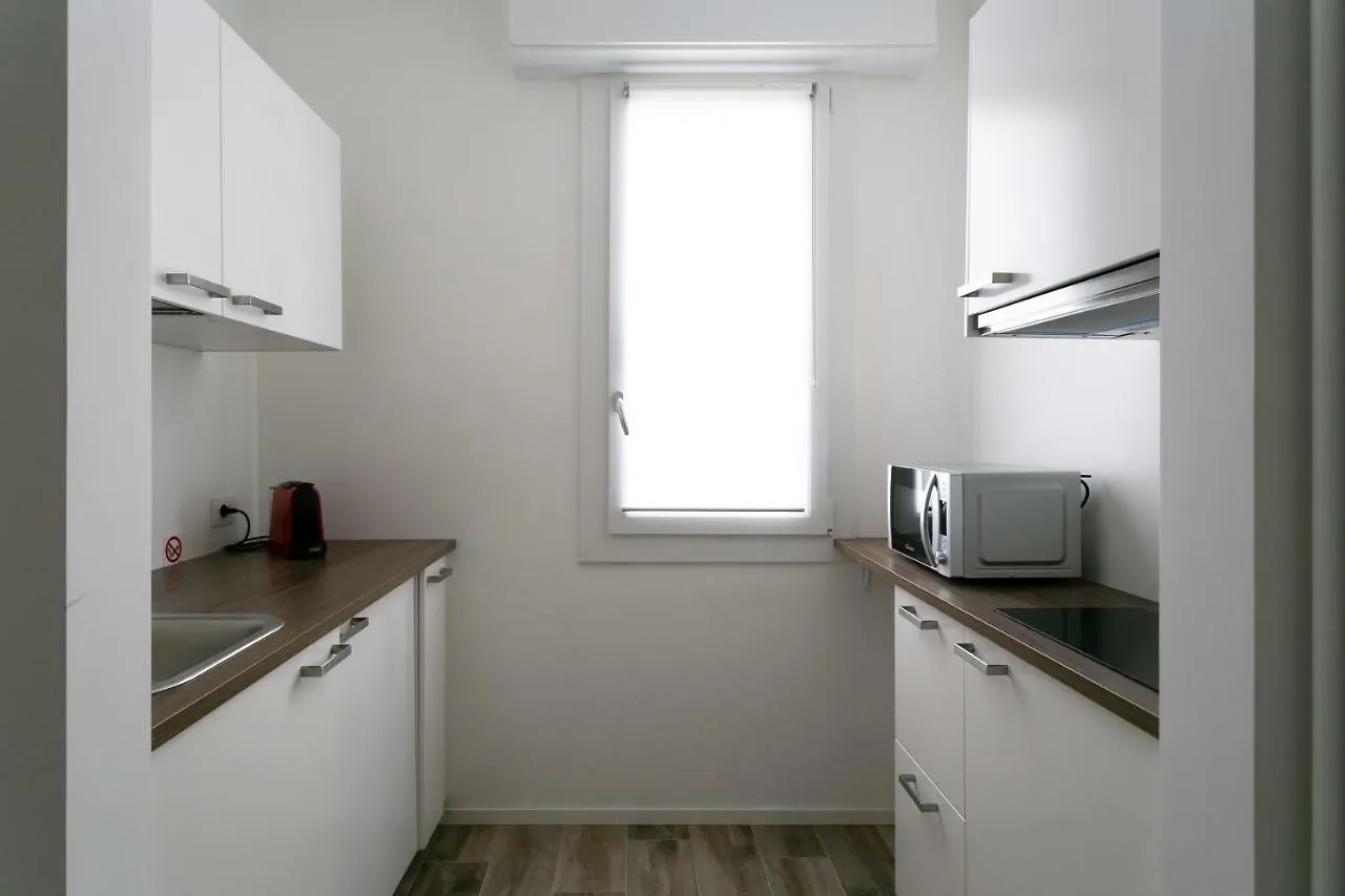 アパート Milanofierapartments