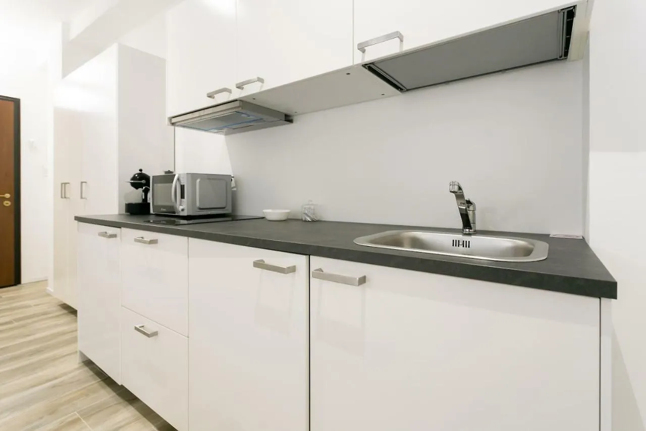 アパート Milanofierapartments イタリア