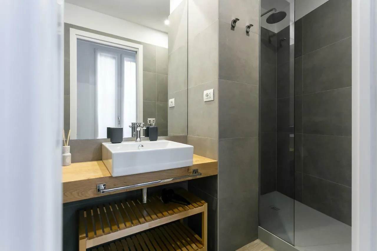 Milanofierapartments 0*, Milaan